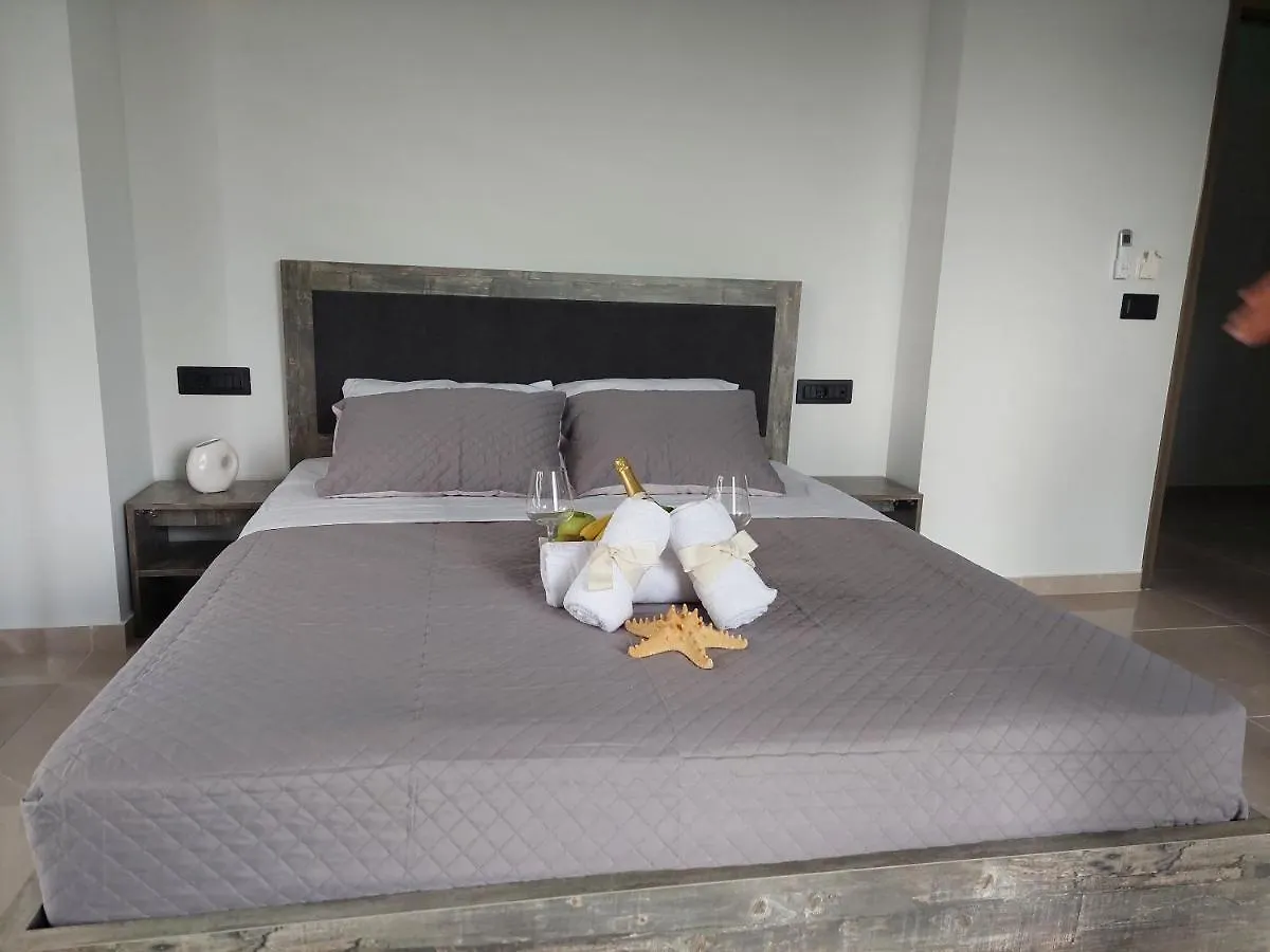 Luana Monte Apartments Αμουδάρα 3*,
