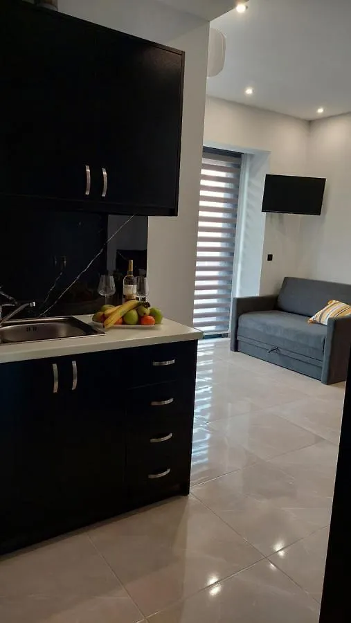 Luana Monte Apartments Αμουδάρα